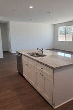 1023 Haviture Wy in Hemet, CA - Building Photo - Building Photo