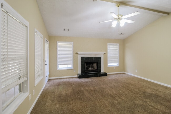 65 Oak Ridge Ct in Covington, GA - Building Photo - Building Photo