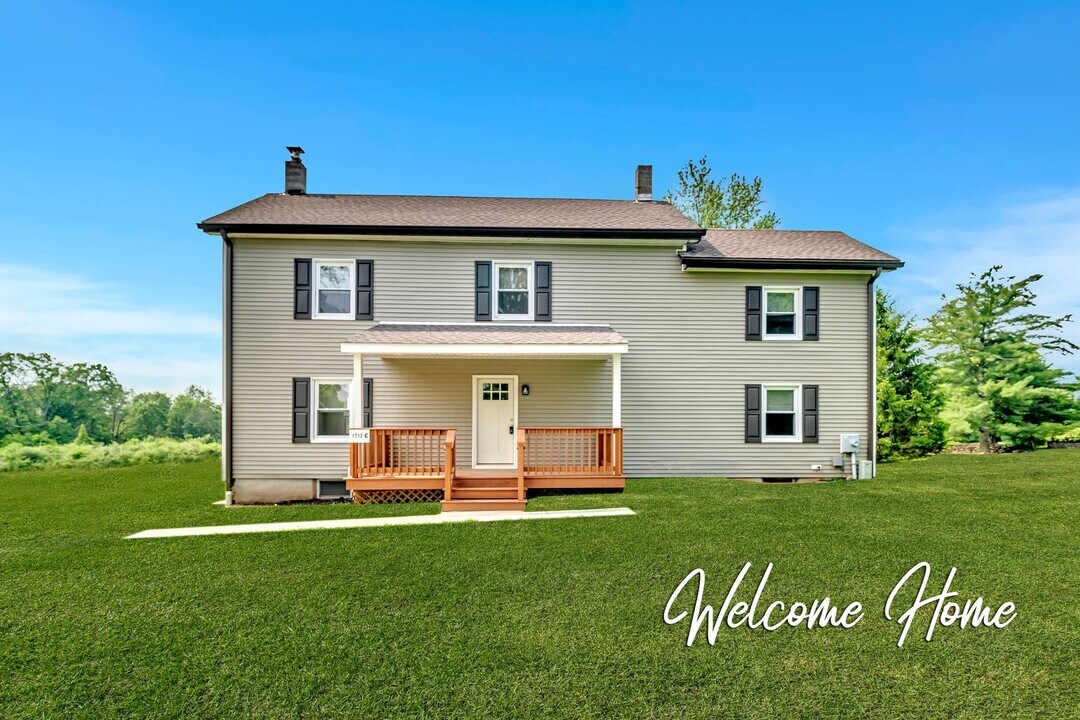 1712 Linvale Harbourton Rd in Lambertville, NJ - Foto de edificio