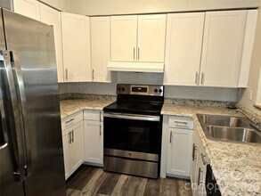 4608 Sharon Chase Dr in Charlotte, NC - Building Photo - Building Photo