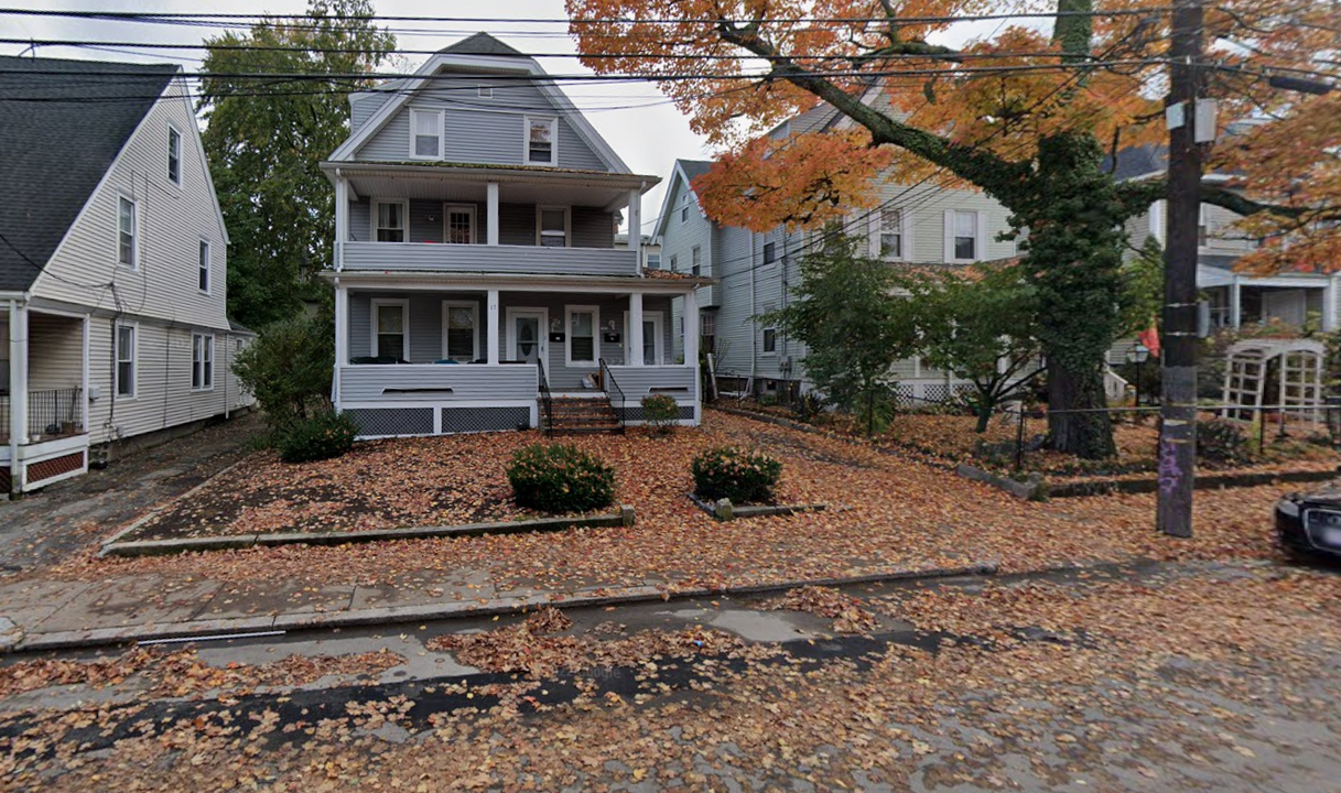 17 Pratt St, Unit 1 in Boston, MA - Building Photo