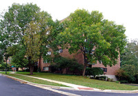 Huntington Grove Condominiums in Hoffman Estates, IL - Foto de edificio - Building Photo