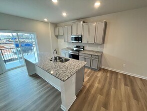 15918 Misty Blue Aly in Midlothian, VA - Building Photo - Building Photo