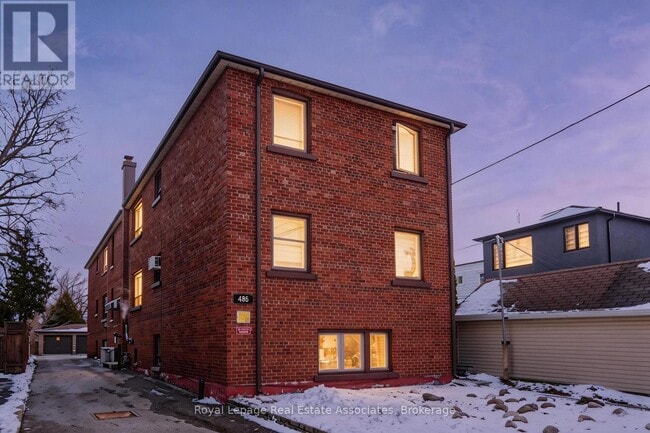485 Mortimer Ave in Toronto, ON - Building Photo - Building Photo