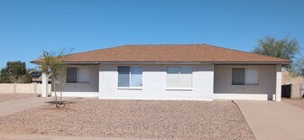 9978 W Century Dr in Arizona City, AZ - Building Photo