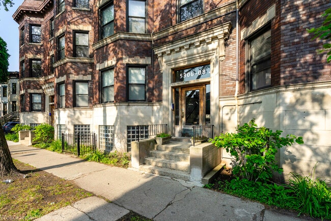 5306 S Blackstone Ave in Chicago, IL - Building Photo - Building Photo