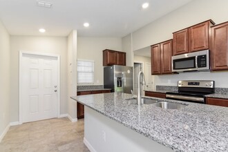 12747 Lemon Pepper Dr in Riverview, FL - Building Photo - Building Photo