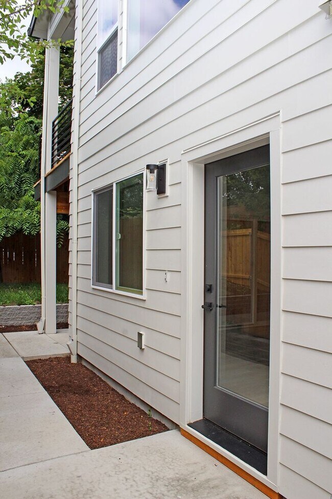 4563-4563 N Borthwick Ave in Portland, OR - Building Photo - Building Photo