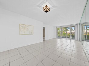 3300 S Ocean Blvd in Highland Beach, FL - Building Photo - Building Photo