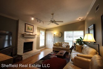 11902 Broad Oaks Dr-Unit -#A in Austin, TX - Building Photo - Building Photo