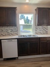 2177 Curry Rd in Roseburg, OR - Building Photo - Building Photo