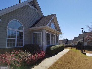4304 Village Ln in Roswell, GA - Building Photo - Building Photo