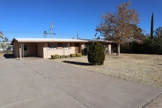 83 NE Martin Dr in Sierra Vista, AZ - Building Photo - Building Photo