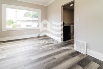 181 Massachusetts St in Highland Park, MI - Building Photo - Building Photo