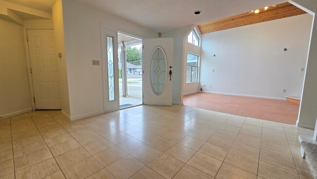 4471 Westminster Hwy in Richmond, BC - Building Photo - Building Photo