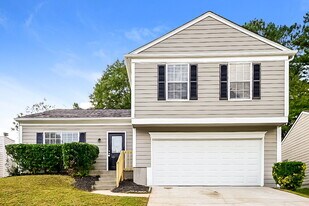 6514 Eastbriar Dr in Lithonia, GA - Building Photo