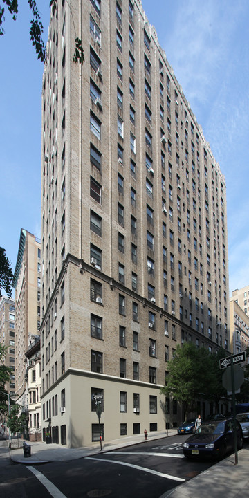 290 Riverside Dr in New York, NY - Building Photo