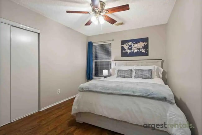 4143 Norway Ln in Grand Prairie, TX - Foto de edificio - Building Photo