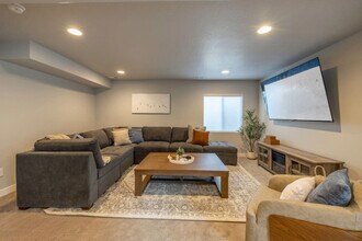 1854 N High Uintas Ln in Daniel, UT - Building Photo - Building Photo