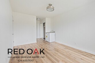 410-414 Manhattan Pl in Los Angeles, CA - Building Photo - Building Photo