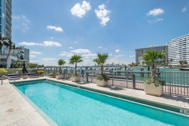 1491 Lincoln Terrace in Miami Beach, FL - Building Photo - Building Photo