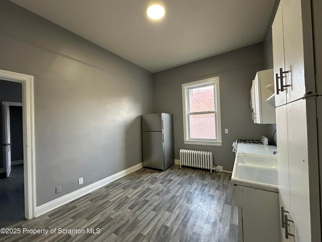 306 Wyoming Ave in Wyoming, PA - Building Photo - Building Photo