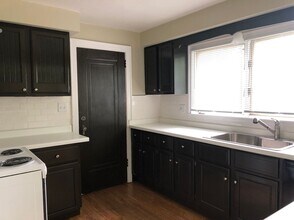4632 W 6th St-Unit -4632 Lower Unit in Duluth, MN - Building Photo - Building Photo
