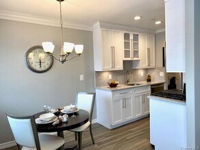 23 Williams Blvd in Lake Grove, NY - Building Photo - Building Photo