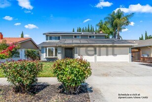 399 Avenida Manzanos in San Jose, CA - Building Photo