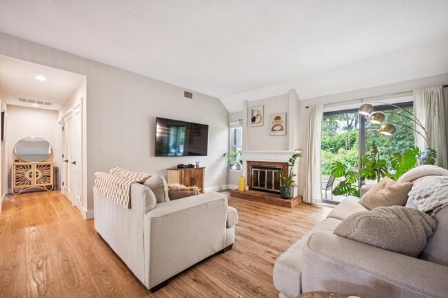 property at 2 Heritage Hills