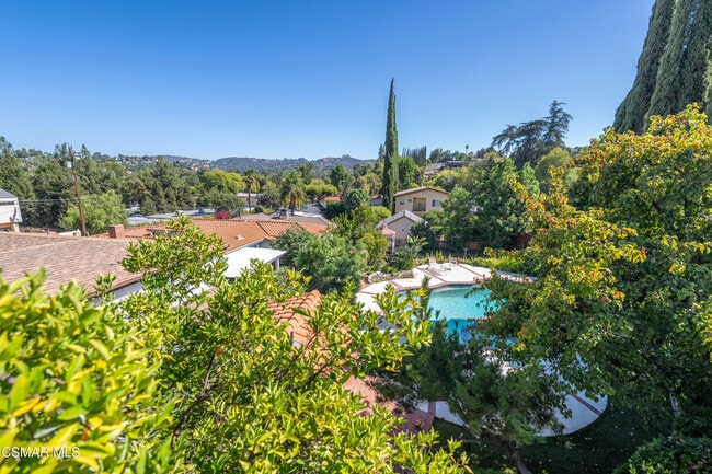 property at 5042 Llano Dr
