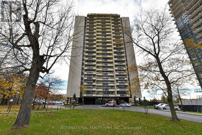 1455-1455 Lawrence Ave W