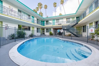 Mariposa Apartments in Los Angeles, CA - Building Photo - Building Photo