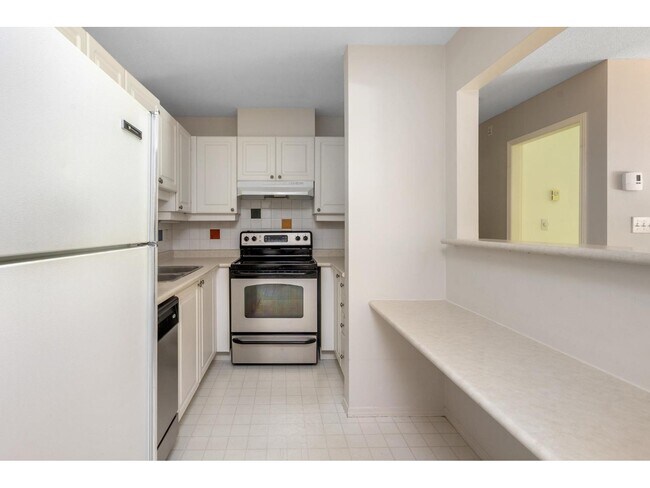 2855-2152 152 St in Surrey, BC - Building Photo - Building Photo