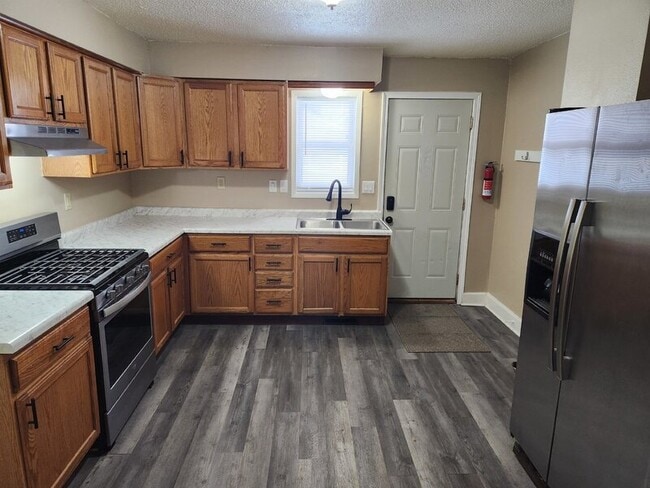 406 7th St in West Des Moines, IA - Building Photo - Building Photo