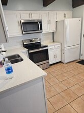 6660 Wood River Dr in Niles, IL - Building Photo - Building Photo