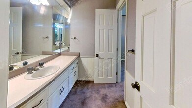 911 Leisure Dr in Midwest City, OK - Building Photo - Building Photo