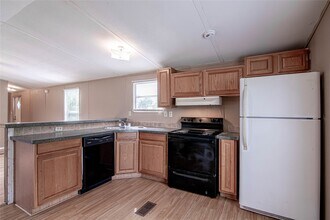 1345 FM 405 in Huntsville, TX - Building Photo - Building Photo