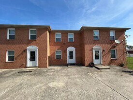 225 Tulip Dr in Richmond, KY - Building Photo