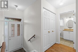 22 Fireside Crescent in Ottawa, ON - Building Photo - Building Photo