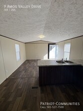 9 Amos Valley Dr in Springfield, IL - Building Photo - Building Photo