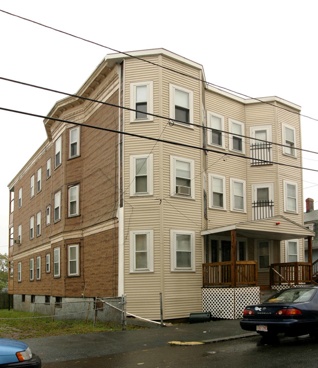 38 Dolphin Ave in Revere, MA - Building Photo