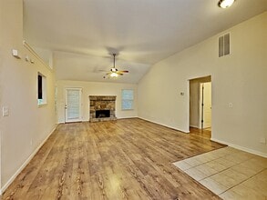 5147 Scenic View Rd in Flowery Branch, GA - Building Photo - Building Photo