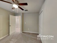 4906 White Chicory Dr in Apollo Beach, FL - Foto de edificio - Building Photo