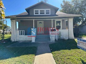 707 Jackson Ave in Evansville, IN - Building Photo