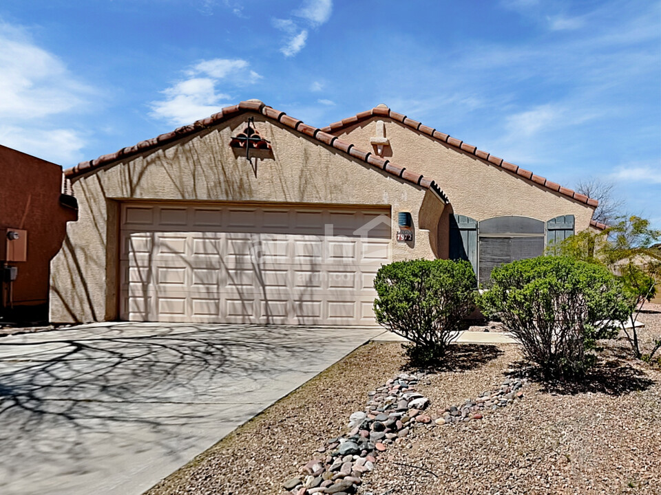 7972 W School Hill Pl in Tucson, AZ - Building Photo