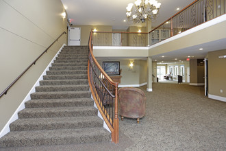 Timber Cove Apartments in St. Cloud, MN - Building Photo - Lobby