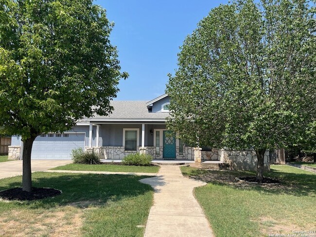 1835 White Tail Ln in Bandera, TX - Building Photo - Building Photo