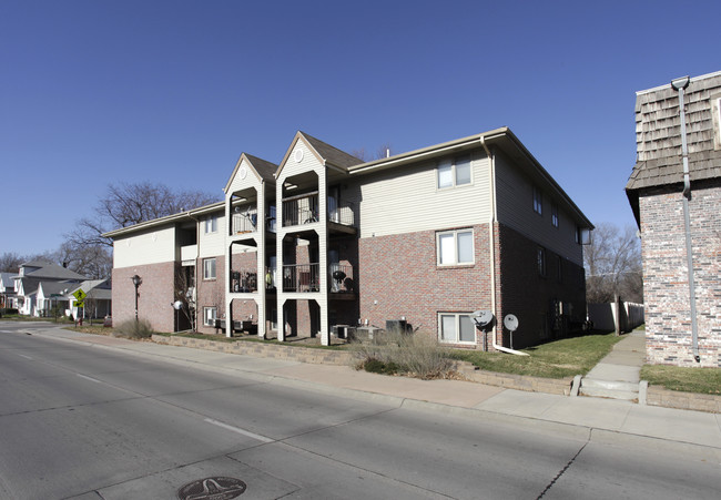 Vine Street Apartments in Lincoln, NE - Foto de edificio - Building Photo