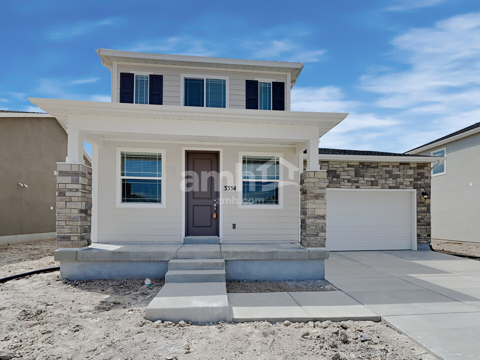 3334 Fields Ave in Syracuse, UT - Building Photo